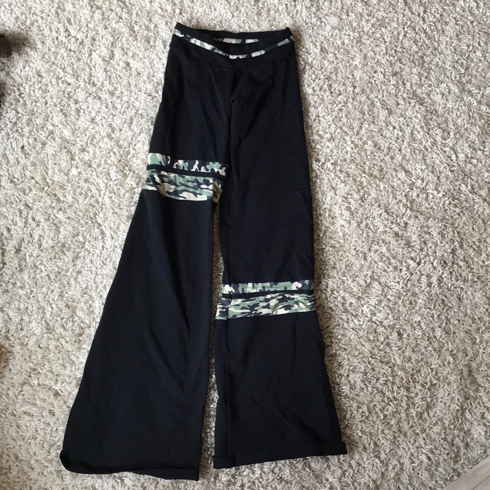 Rare Margarita Camouflage Yoga Pant